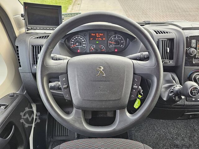 Hochdachkombi PEUGEOT BOXER 2.2 L2H2 Airco Euro6!