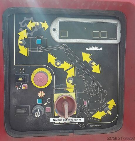 Telescopic boom lift JLG 860SJ