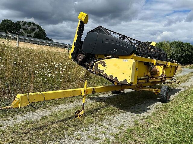 Mähdrescher New Holland TX 66