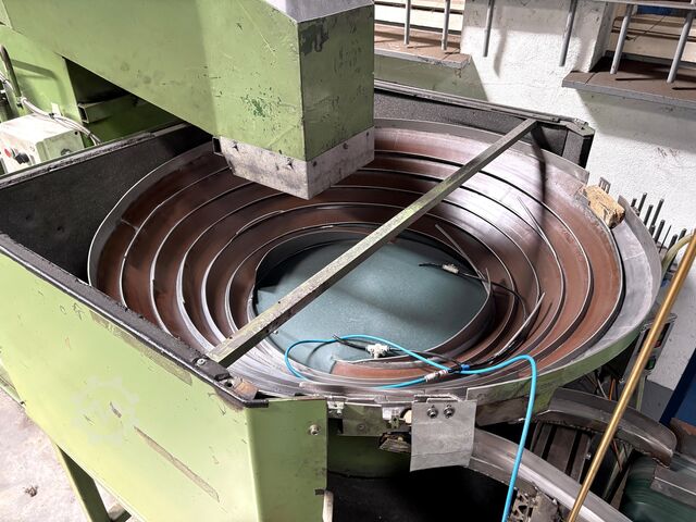 Conveyor system Conveyor System 