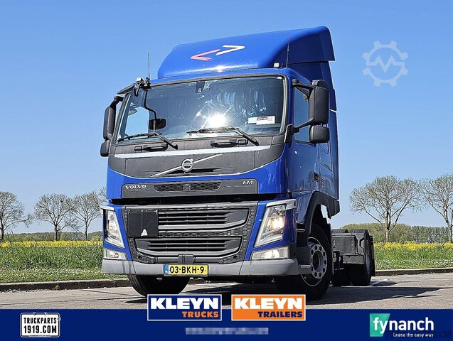Standard-SZM VOLVO FM 330 SLEEPERCAB NL-TRUCK