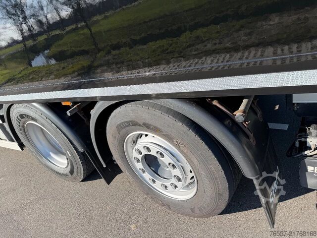Suitcase DAF XF 530 XF530.26 EURO6.  2021.  138777