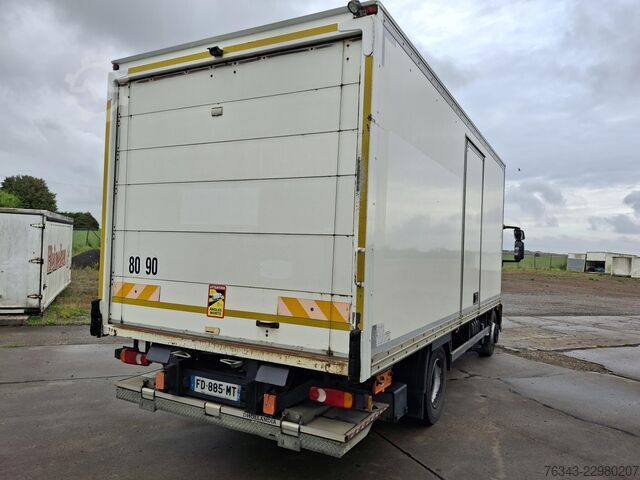 Box truck Iveco EUROCARGO ML 120E21P - E6
