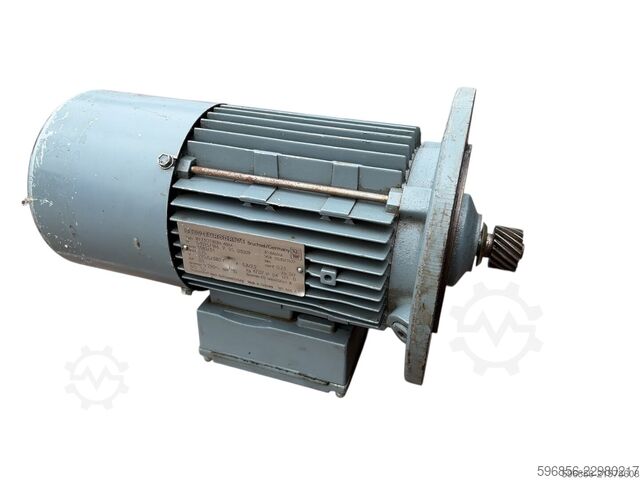SEW Eurodrive RF73DT80N-4BM gear motor 0.75 kW 1380/31 rpm B5 with brake SEW Eurodrive RF73DT80N-4BM Motoreduktor 0,75 kW 1380/31 obr B5 hamulec