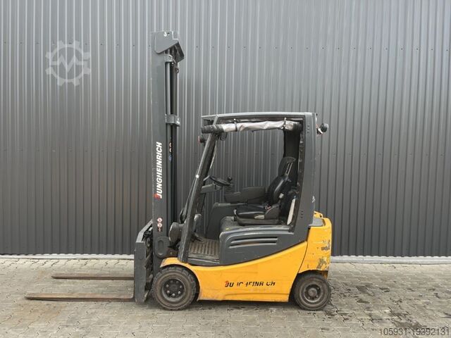 Electric 4-wheel forklift Jungheinrich EFG318k