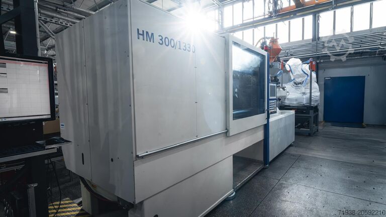 Spritzgießmaschine BATTENFELD HM 300/1330