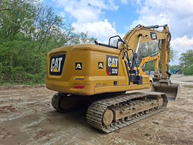 Crawler excavator CAT 320