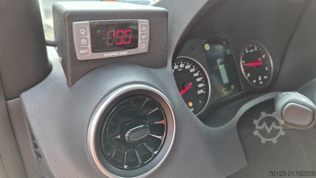 Minibus MERCEDES-BENZ 515 Sprinter 22 Schlafsessel Lagerfahrzeug S