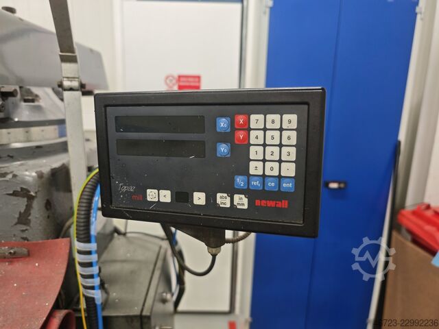 Universal-Fräs- und Bohrwerk SEMCO LC185VS