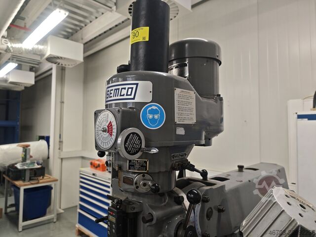 Universal-Fräs- und Bohrwerk SEMCO LC185VS