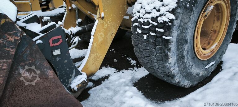 Loader with wheeled chassis Caterpillar 950G
