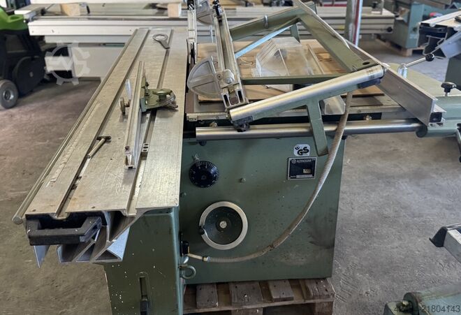 Sliding table saw Altendorf F45