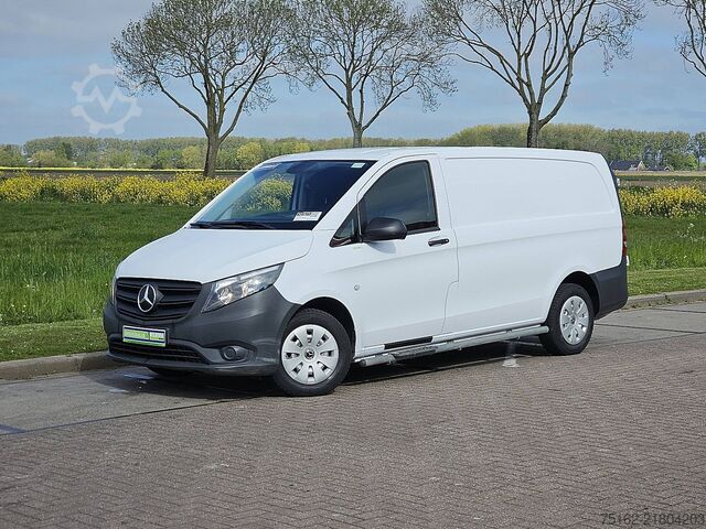 High-roof van MERCEDES-BENZ 