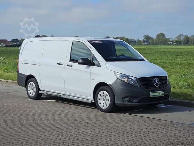High-roof van MERCEDES-BENZ 