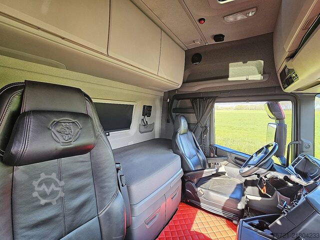 Chassis with cab SCANIA R500 6x2 Retarder Leather