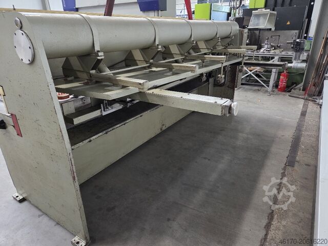 Hydraulic guillotine shear Safan VS 310 6