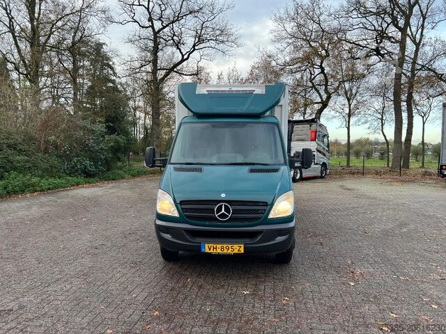 Refrigerated case Mercedes-Benz Sprinter Thermo King Koelwagen 3500 kg!