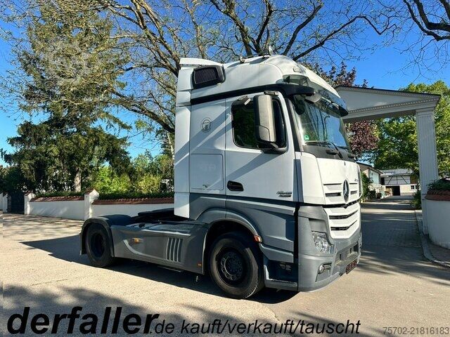 Van Mercedes-Benz Actros 1845 Sattelzugmaschine