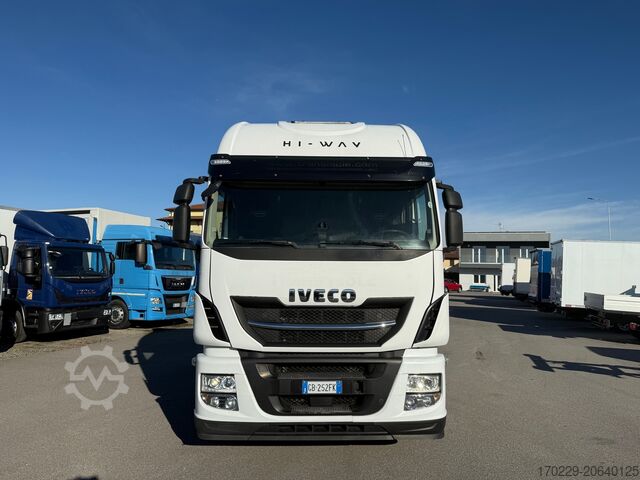 Standard road tractor Iveco stralis as440s48