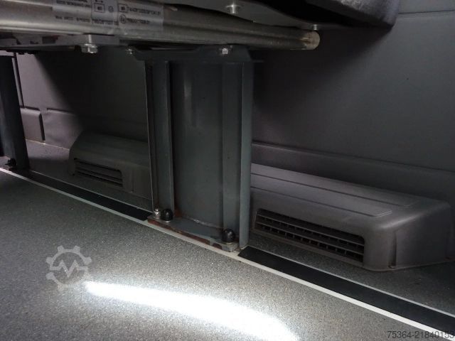 Motor coach VW Crafter 50 2.0 Tdi ReiseBus 1+16 Sitze Klima Ahk