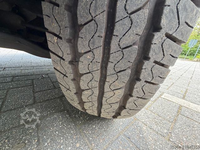 Motor coach VW Crafter 50 2.0 Tdi ReiseBus 1+16 Sitze Klima Ahk