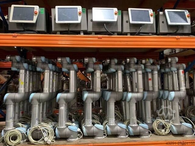 Industrial robot Cobot UR5