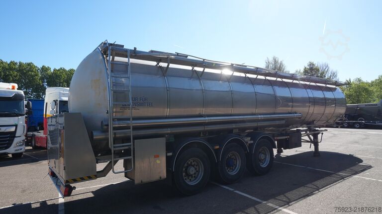Food tanker Van Hool 3 axle food tank trailer 33.300ltr