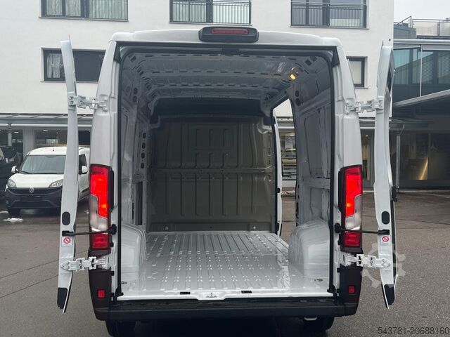 Kleinbus FIAT Ducato 35 L2H2 RüKa CarPlay Navi Allwetterreifen