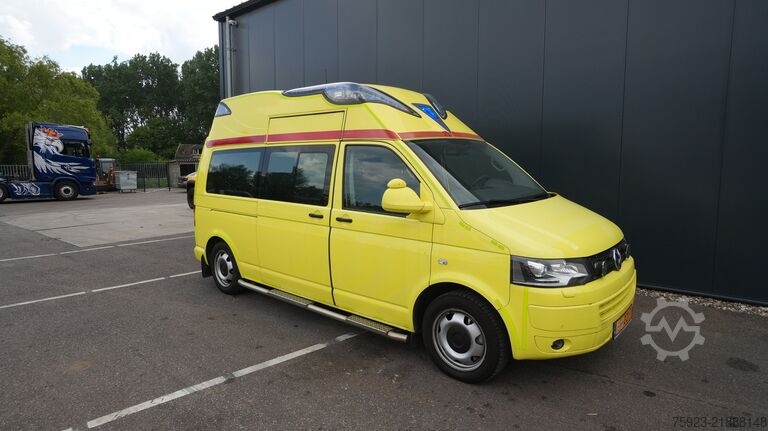 Ambulance Volkswagen TRANSPORTER AMBULANCE MEDIC TRUCK