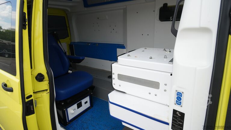 Ambulance Volkswagen TRANSPORTER AMBULANCE MEDIC TRUCK
