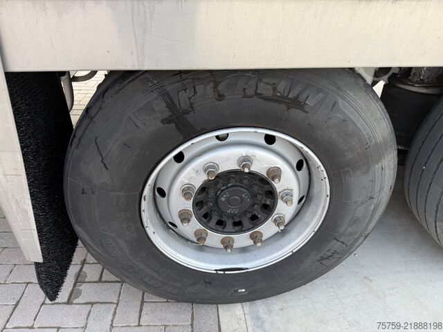 Reefer semitrailer Chereau CD38 ISO-Koffer 14m mit Thermo-King 0°C