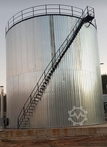 Straßenbaumaschine Polygonmach 1000 tons bitumen storage tanks