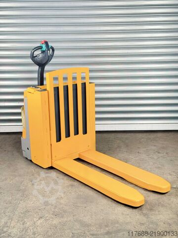 Low lift truck pedestrian Jungheinrich EJE C20 - Service Neu - Batterie 79% - Nur 2.194 Std.