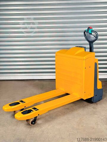 Manual pallet jack Jungheinrich EJE 220 - Service Neu - Batterie 80% - 2t - Nur 2.789 Std.