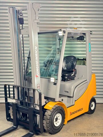 LPG front loader Jungheinrich TFG 320s - Service Neu - 4 m Hub - 2t - VW Motor