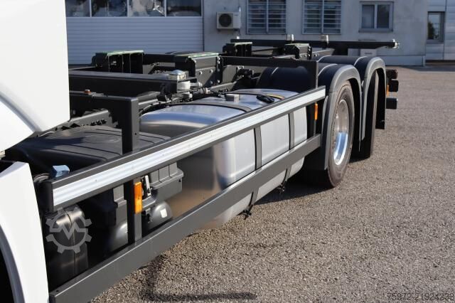 Silo truck  Actros 2563 L WECHSELSILO Silofahrzeug (Staub-/Rieselgüter)