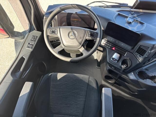 Standard tractor unit  Actros 1845 LS nRL Low Liner