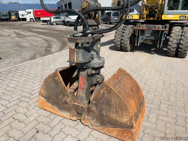 Mobile excavator NEW HOLLAND MH Plus / Verstellausleger / 3 Stück!