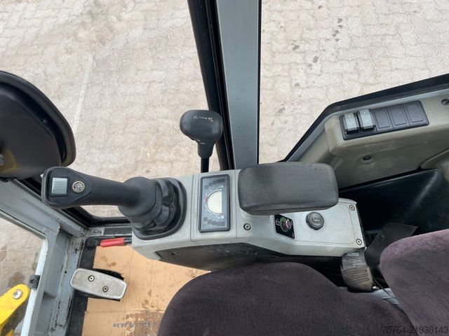 Mini excavator NEUSON ET 18 / Schnellwechsler / Greifer + Schaufel