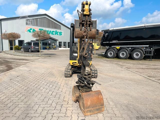 Mini excavator CATERPILLAR 301.7 D / Schnellwechsler / Löffel + Greifer