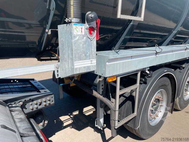 Tanker semitrailer D-TEC ca.  30m³ Gülletankauflieger/Gelenkt/ Auch Miete