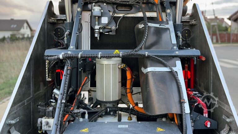 Electric sweeper Boschung Urban Sweeper S2.0 Powered by Electric