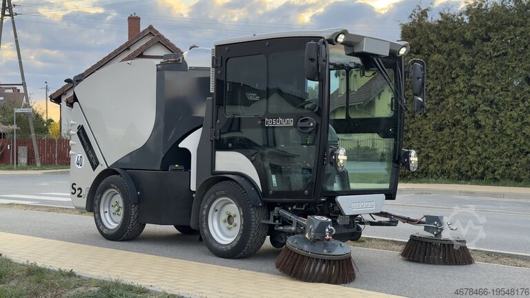Electric sweeper Boschung Urban Sweeper S2.0 Powered by Electric