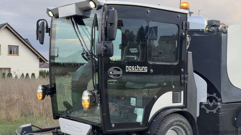 Electric sweeper Boschung Urban Sweeper S2.0 Powered by Electric