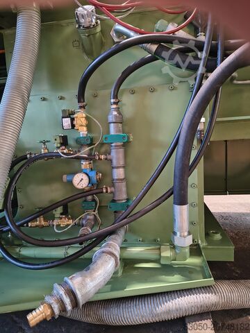 Spritzgießmaschine DEMAG D325 – 1590 NC III