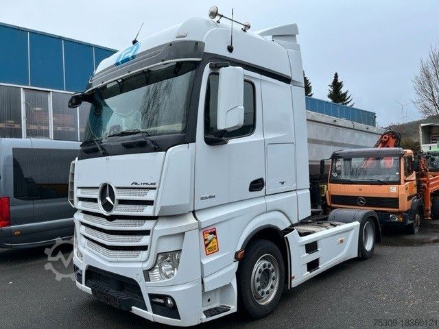 Volume tractor unit MERCEDES-BENZ 1845 LSnRL Low Liner - Standklima -