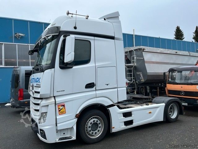 Volume tractor unit MERCEDES-BENZ 1845 LSnRL Low Liner - Standklima -