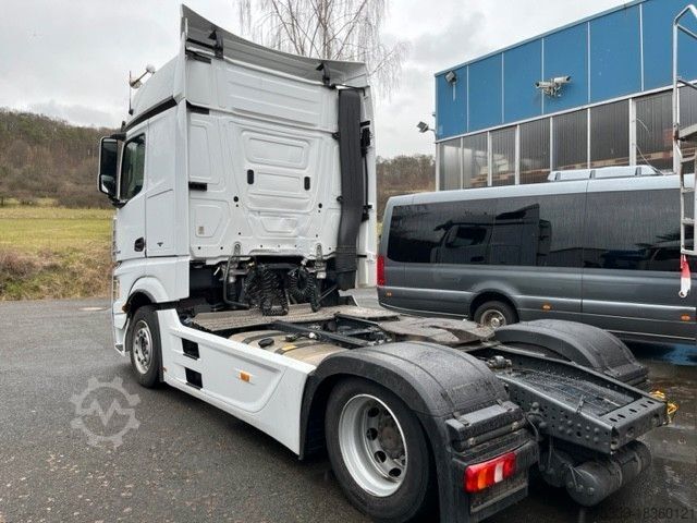 Volume tractor unit MERCEDES-BENZ 1845 LSnRL Low Liner - Standklima -