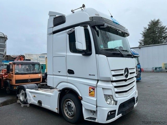 Volume tractor unit MERCEDES-BENZ 1845 LSnRL Low Liner - Standklima -