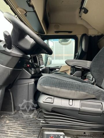 Volume tractor unit MERCEDES-BENZ 1845 LSnRL Low Liner - Standklima -